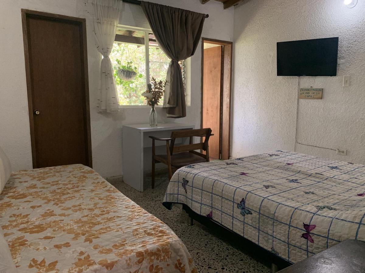 Al Bosque Hostel & Glamping Santa Elena  Exterior foto