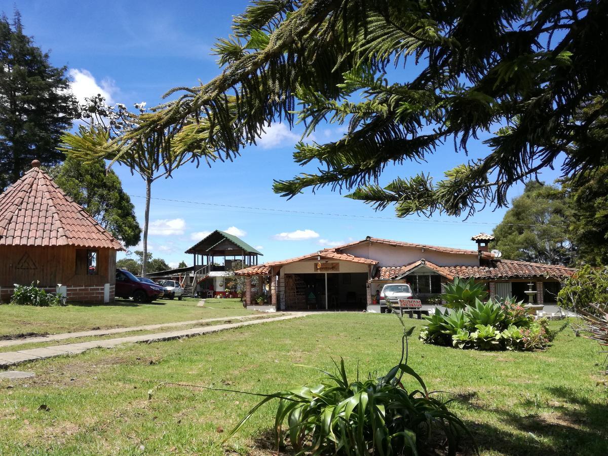 Al Bosque Hostel & Glamping Santa Elena  Exterior foto